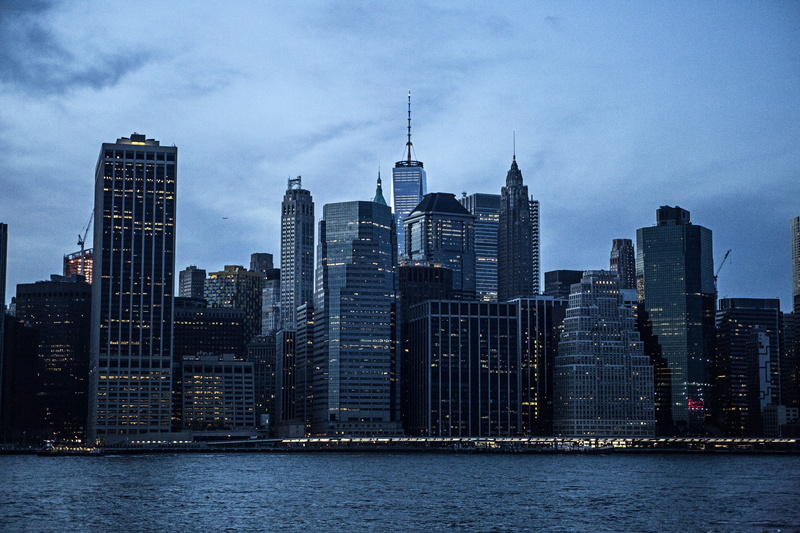 tall - high, financial district, ocean view, built structure, skyline, empire state building, urban skyline, cityscape, sky, skyscraper, brooklyn bridge park - pier 6 - beach volleyball courts