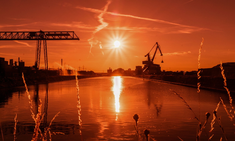 nature, crane - construction machinery, machinery, sea, sunset, outdoors, 5K, reflection, architecture, industry, afterglow, transportation, port, construction equipment