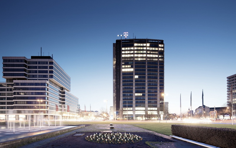 cityscape, building exterior, Charlottenburg, sky, clear sky, building, modern, sunny, Flower bed, Street, blue, outdoors, Fountain, transportation, architecture