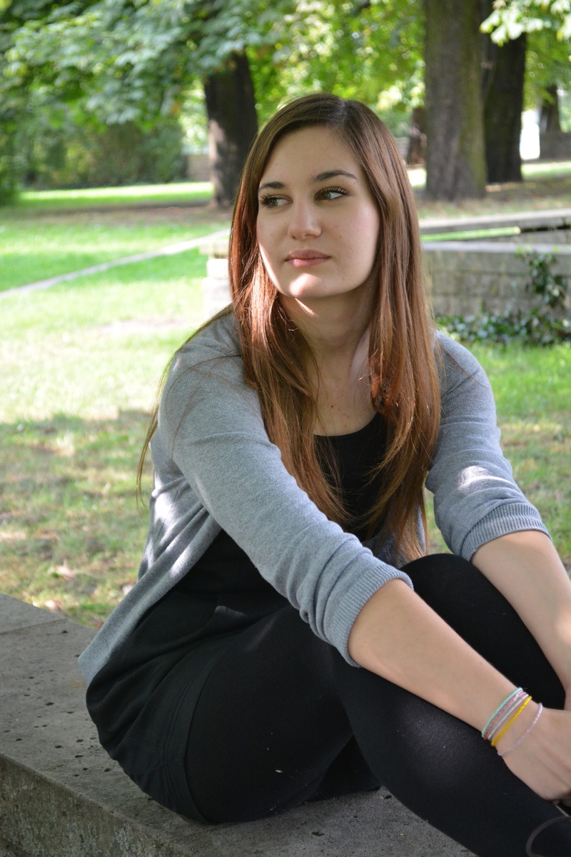 fence, nature, contemplation, brunette, real people, beauty, one person, tree, long hair, sit, sitting, 5K, woman, young adult, girl, young women, hair