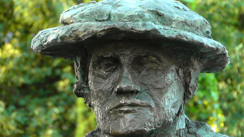 monument, face, mood, representation, body part, focus on foreground, landmark, animal wildlife, no people, atmospheric, copper, man, close-up, human representation