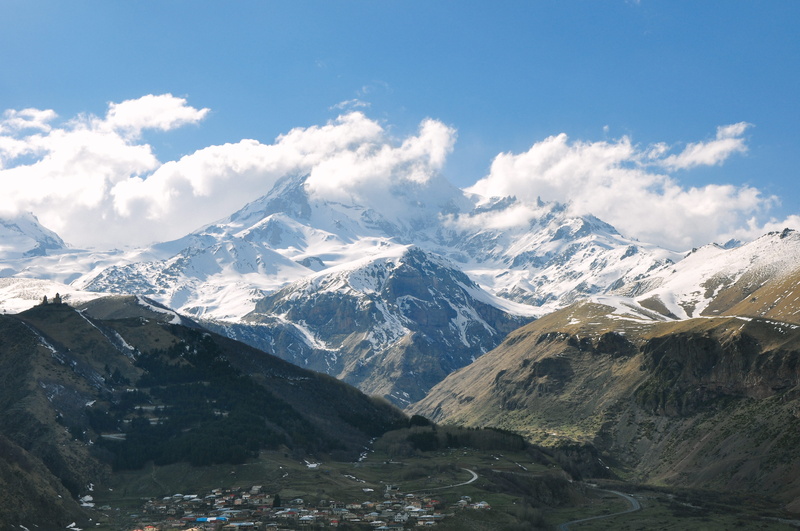 cloud - sky, mountains, mountain peak, mountain range, snowcapped mountain, kazbegi, range, tranquil scene, outdoors, landscape, kazbek, slope, peak, ice