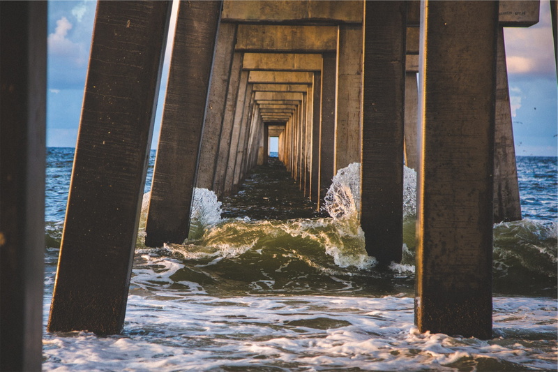sea, massive, architecture, day, flowing water, shore, outdoors, jetty, sky, photo, underneath, travel destinations, beauty in nature, nature, land, dock