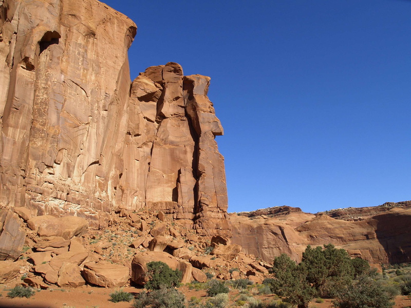 red, travel, ancient, monument valley, ancient civilization, land, history, sky, blue, arid climate, architectural column, climate, rock formation, physical geography