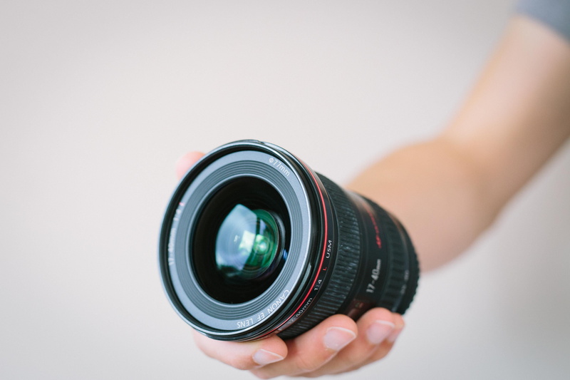 holiday, gear, lens - eye, hand, l lens, occupation, copy space, tech, photographer, person, 4K, photographic equipment, close-up, digital camera