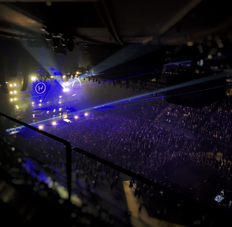music festival, flare, nightlife, lighting, illuminated, performance, music, 2K, trench, glowing, tour, connection, new york, enjoyment, crowd, live event