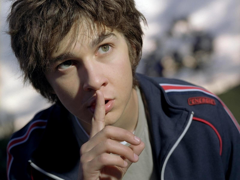 contemplation, human Face, cute, gesture, adolescence, one Person, outdoors, 720P, actor, child, front view, teenage boys, zip, day, emotion, close-up