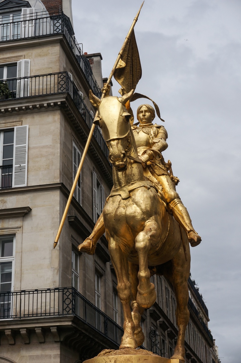 human representation, male likeness, low angle view, architecture, representation, no people, creativity, france, statue, horsewoman, the past, outdoors