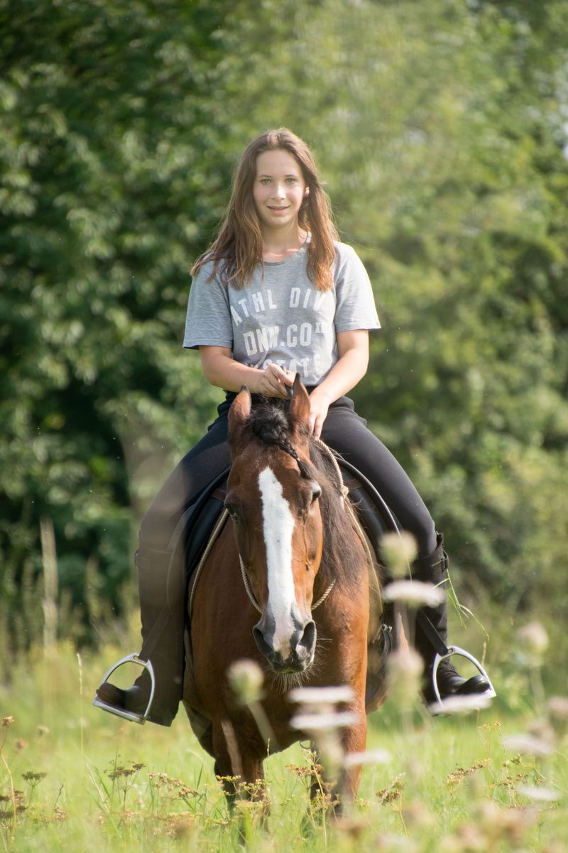 cavalry, smiling, domestic animals, day, riding, without a bridle, plant, outdoors, women, reiter, ride, dom, herbivorous, domestic, woman, casual clothing