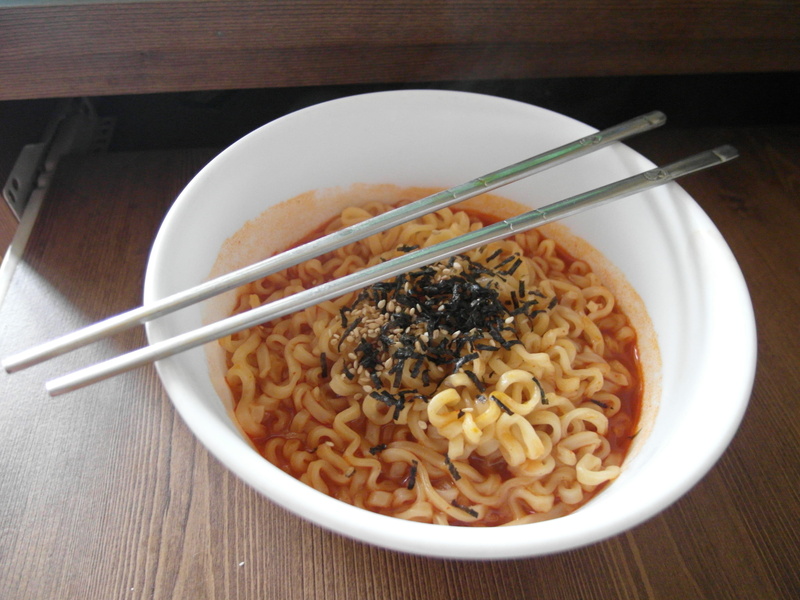 eating utensil, serving size, japanese food, asian food, close-up, chopsticks, healthy eating, chinese food, food and drink, no people, table, yu tang myun
