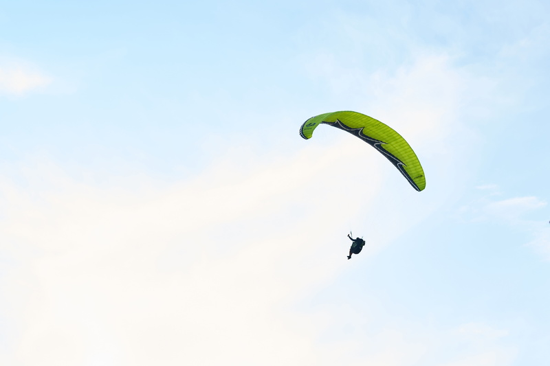 fly, paragliding, lifestyles, solar, flight, blue, sport, outdoors, real people, day, extreme sports, cloud, sky, activity, 5K, unrecognizable person