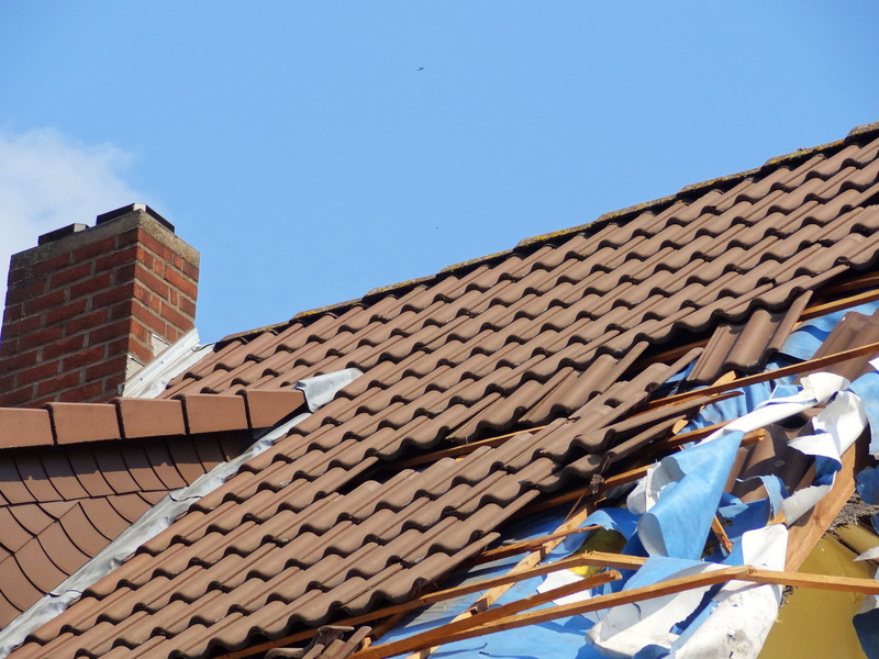 insurance, storm damage, autumn storm, damage, roof tile, flash of lightning, outdoors, day, winter storm, 2K, brown, pattern, blue, house, sky, thunderstorm