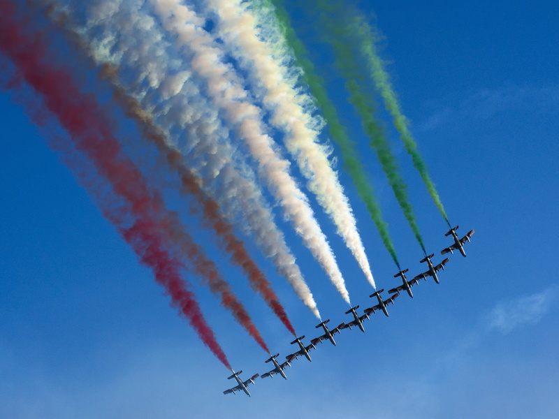 nature, flying, stunt, speed, airshow, vapor Trail, smoke - physical structure, transportation, Aircraft, fighter plane, Frecce Tricolori, evolution, air