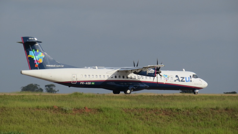 no people, on the move, side view, aerospace industry, viracopos, atr, plane, motion, sky, air, meadows, field, airport, take-off, airplane, mode of transportation