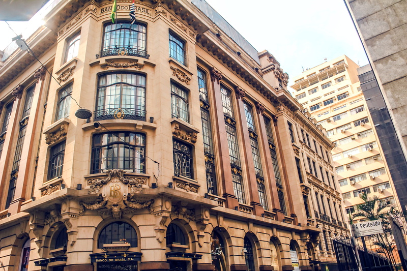 tourism, ccbb, city, art, brasil, landscape, travel destinations, museum, built structure, saopaulo, architecture, sunlight, low angle view, residential district