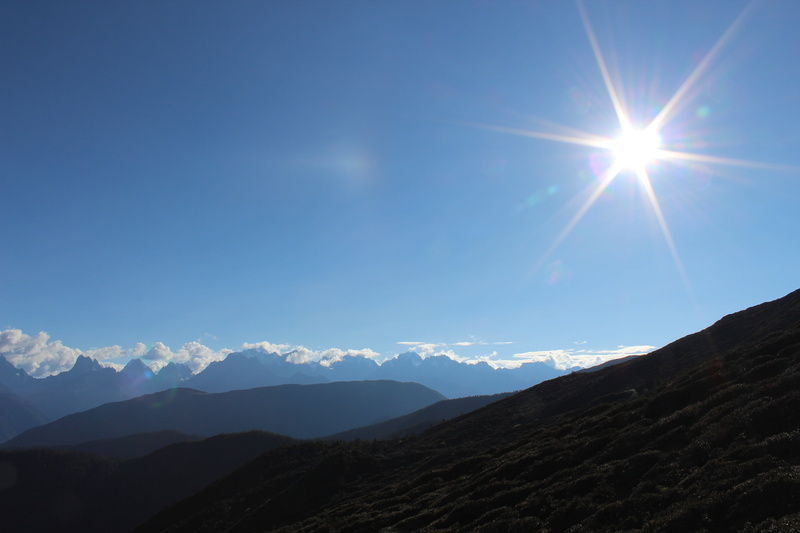 overlapping, mountain range, sunlight, no people, majestic, sun, lens flare, bright, tranquil scene, sky, the distance, day, 5K, sunbeam, mountain, nature