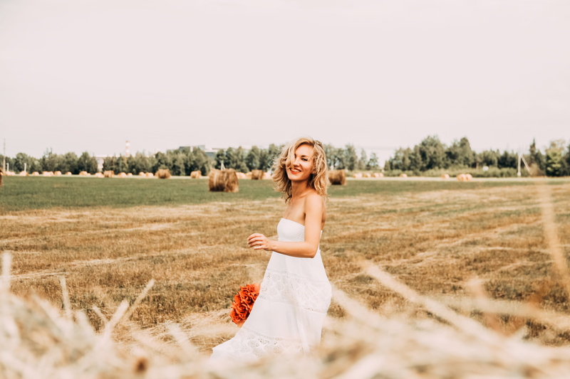 beautiful woman, landscape, adult, outdoors, day, beauty, happy, bohemian, newlywed, lawn, rural scene, holding, green, happiness, agriculture, hairstyle