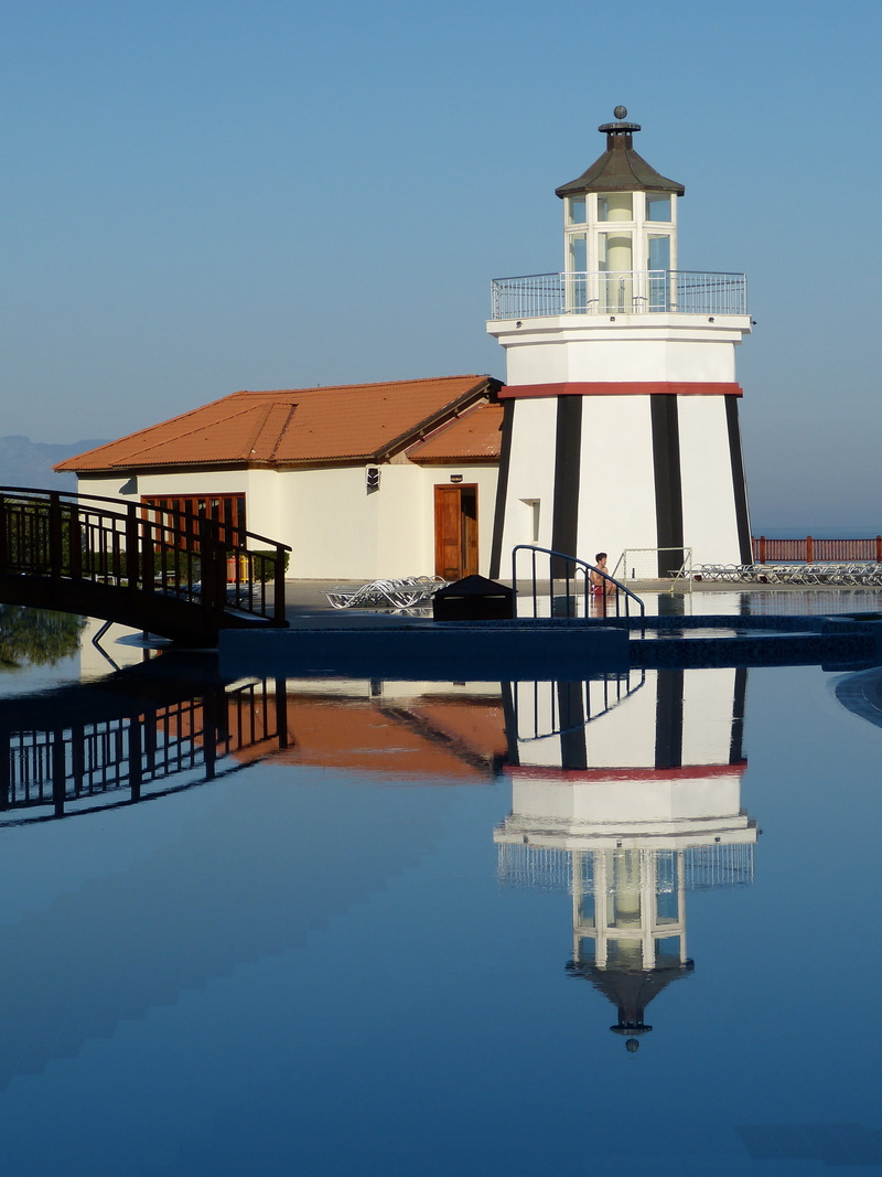 sky, copy space, pool, roma table, built structure, mood, Lighthouse, waterfront, blue, bridge, clear sky, outdoors, Table, building exterior, nature, tourism