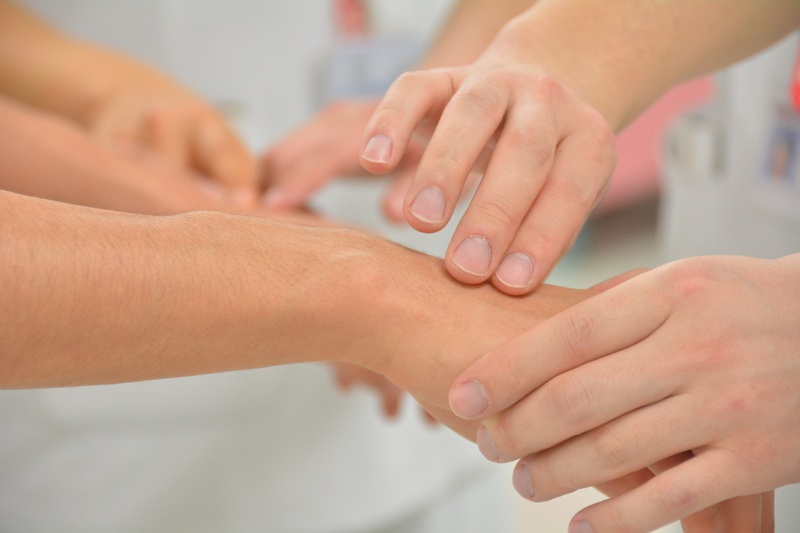 adult, person, doctors office, mid adult, another, doctor, expertise, care, manicure, holding, 5K, medicine, pulse, women, nail, people, s, human hand