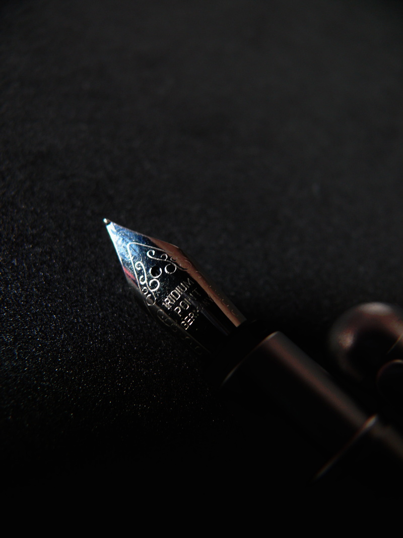 creativity, fountain pen, studio shot, black, black background, single object, stationery, office supplies, craft, black color, filler, day, writing utensil