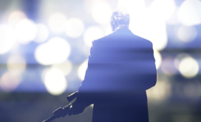 sport, blue, Movies, selective focus, agent, enhanced, nature, focus on foreground, connection, day, simplicity, plastic, no people, Hitman, coat, dress