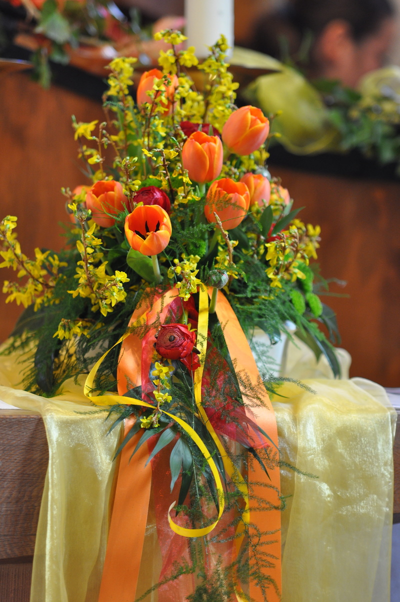 church, bouquet, arrangement, plant, flower, floral arrangement, flower head, close-up, nature, indoors, beauty in nature, vulnerability, 4K, flowering plant