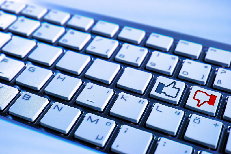 communication, global communications, calculator, positive, high, blue, computer keyboard, affirmative, hardware, pc, approve, how, 2K, computer, technology