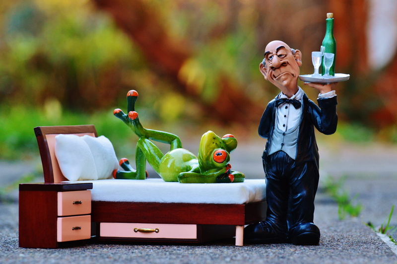 figure, one person, easily, males, relaxation, fun, frog, standing, childhood, humor, human limb, offspring, sweet, food and drink, funny, 4K, food, full length
