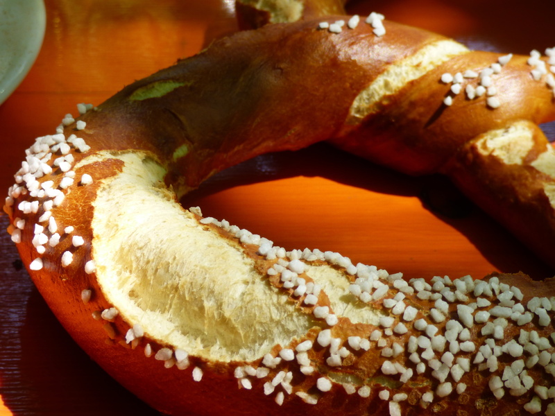 pastries, plate, unhealthy eating, salty, food, bavarian, temptation, specialty, crispy, mustard, meat, no people, breakfast, delicious, meal, still life