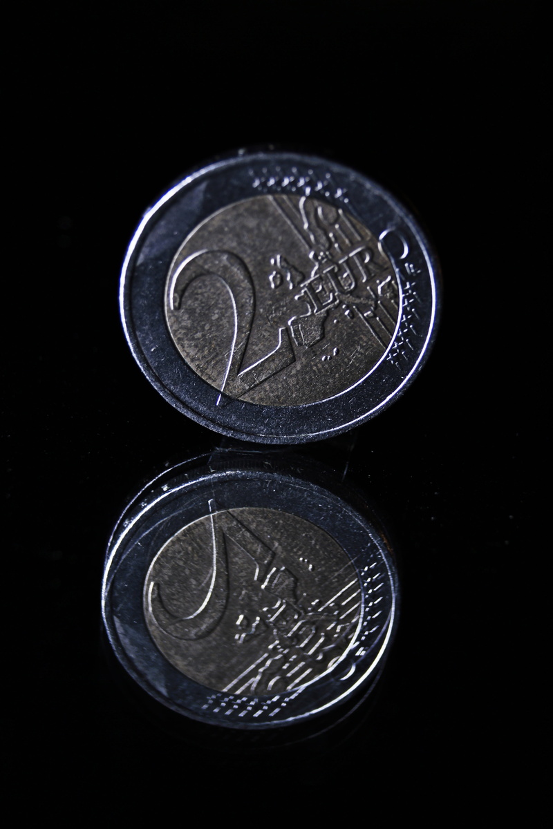 economy, shape, cash and cash equivalents, indoors, black background, business, euro, € coin, currency, still life, no people, 2 pieces, single object