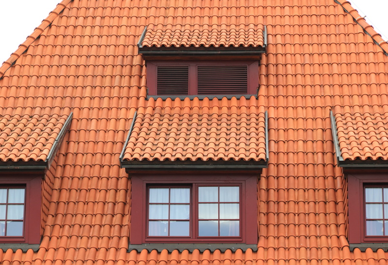 no people, torun, wall, 4K, poland, roof, pattern, built structure, nature, backgrounds, brick wall, residential building, windows, building exterior