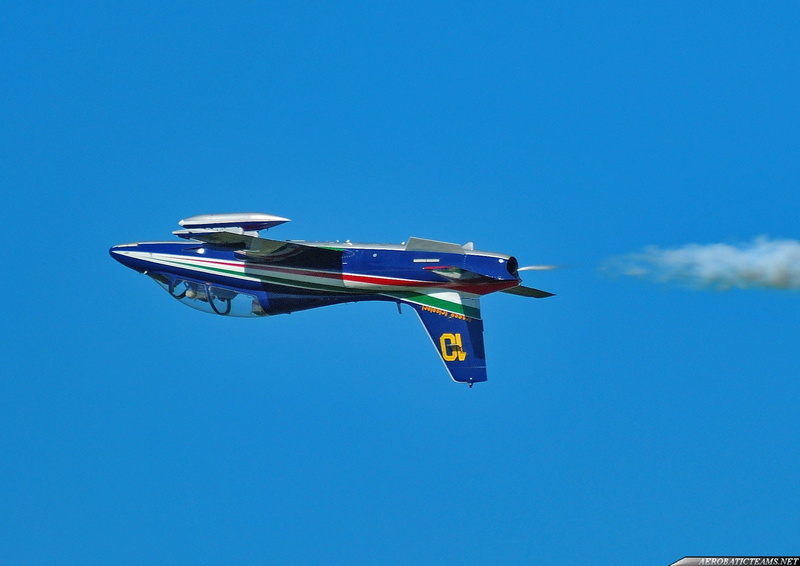 ce, aermacchi, jet, 1080P, tricolori, acrobatic, pan, team, mb 339, aircrafts, italia