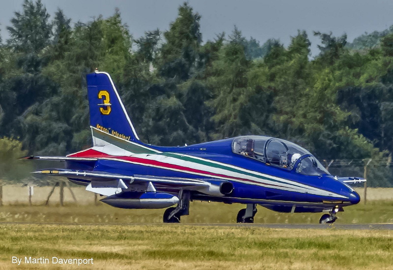 jet, ce, team, pan, acrobatic, aermacchi, italia, tricolori, mb 339, 720P, aircrafts