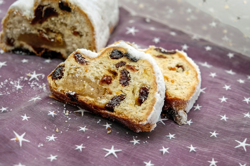 oranges, closeup, raisins, food and drink, icing sugar, wood - material, loaf of bread, sweet food, dried food, no people, freshness, sliced, baked, christmas stollen