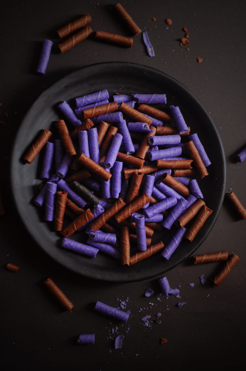 wafer, wellbeing, round, kitchen utensil, carrot, food and drink, chopped, snacks, healthy eating, vegetarian food, food, still life, close-up, indoors