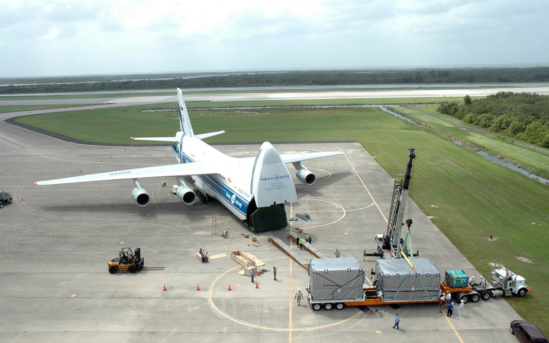 transportation, Volga-Dnepr Airlines, air vehicle, commercial airplane, industry, cargo, aerospace industry, 1080P, day, airport runway, mode of transportation