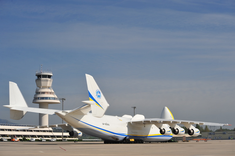 Antonov design Bureau, the product 402, white, airliner, at the airport, Mriya, 4K, NATO Cossack Cossack, The an-225, or Dream