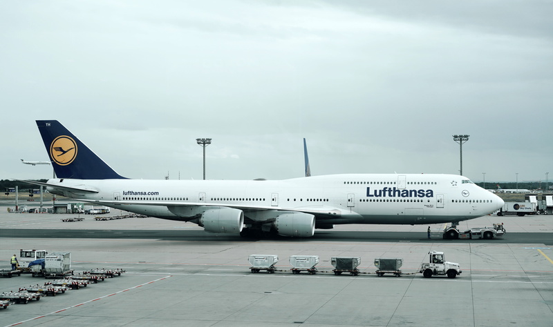 trucks, aerospace industry, business, nature, lufthansa, boeing 747, cargo, airport, aeropuerto, airport terminal, airplane, boeing, transportation, travel