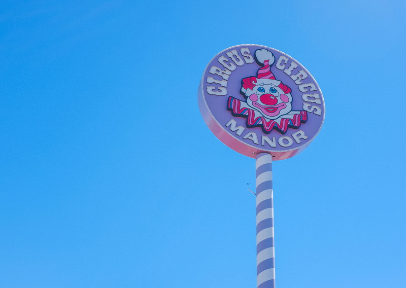 sky, emotion, day, united states, nevada, circus circus hotel and resort, neonbrand, pole, architecture, las vegas, warning sign, red, circus, digital marketing