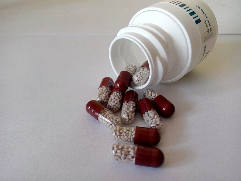 pill, nutritional supplement, tablet, close-up, aspirin, medicine, still life, dieting, choice, capsules, no people, indoors, variation, medication, dose
