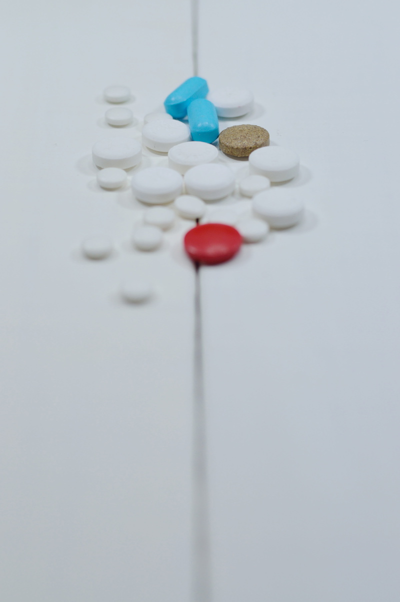 pain, indoors, pharmaceutical, medication, doctor, white background, white color, prescription, disease, chemistry, hospital, dose, tablets, healthcare and medicine