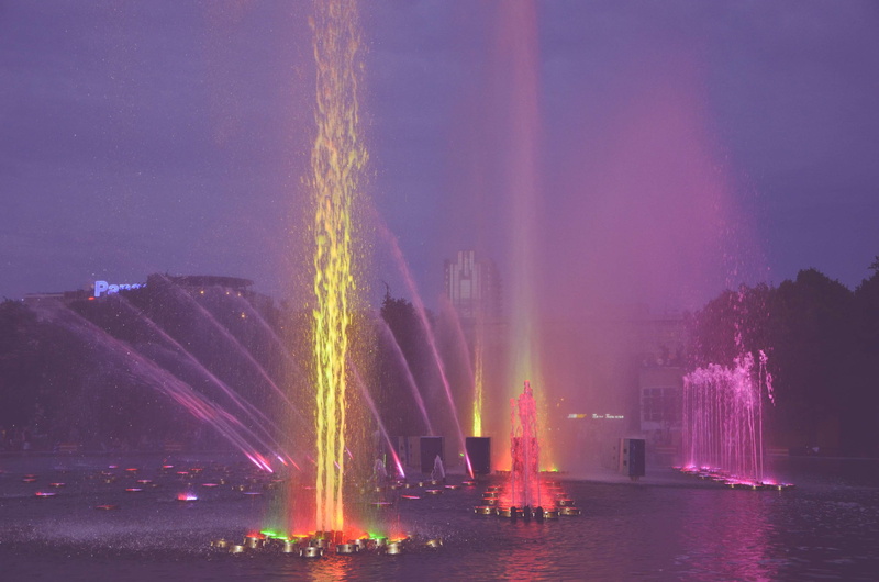 long exposure, arts culture and entertainment, fountain, smoke - physical structure, splashing, colored fountain, sky, event, nature, gorky park, environment