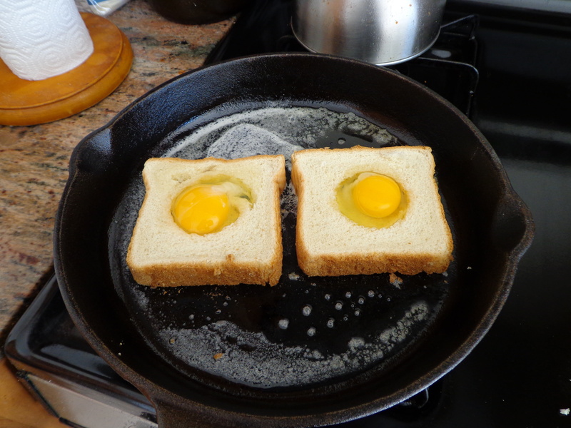 healthy eating, home, sunny side up, cook, two, skillet- cooking pan, temptation, fry, meal, toad in hole, eggs, ready-to-eat, fried Egg, no people, pan