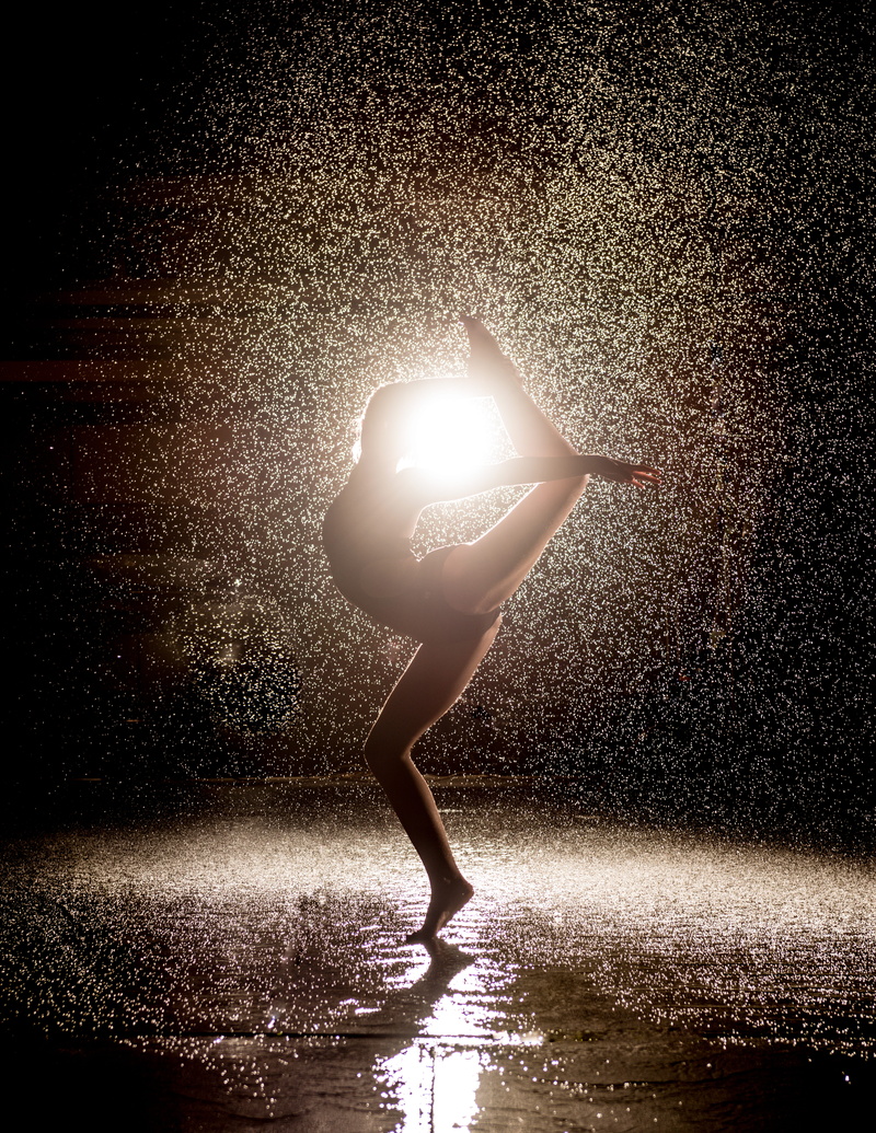 street, dancer, water, full length, illuminated, wet, leisure activity, reflection, dancing, rain, night, one person, adult, lifestyles, real people, leg