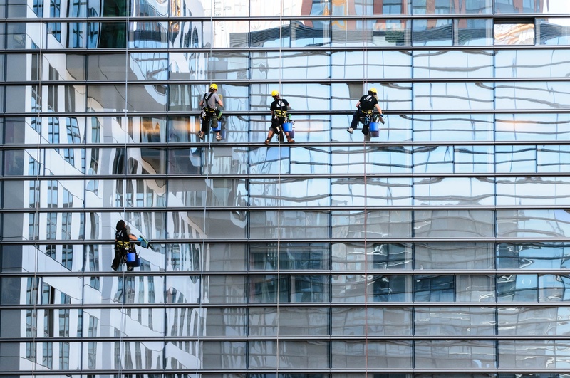 architecture, group, walls, group of people, men, cleaning, window cleaning, city, people, window washer, modern, medium group of people, outdoors, glass - material