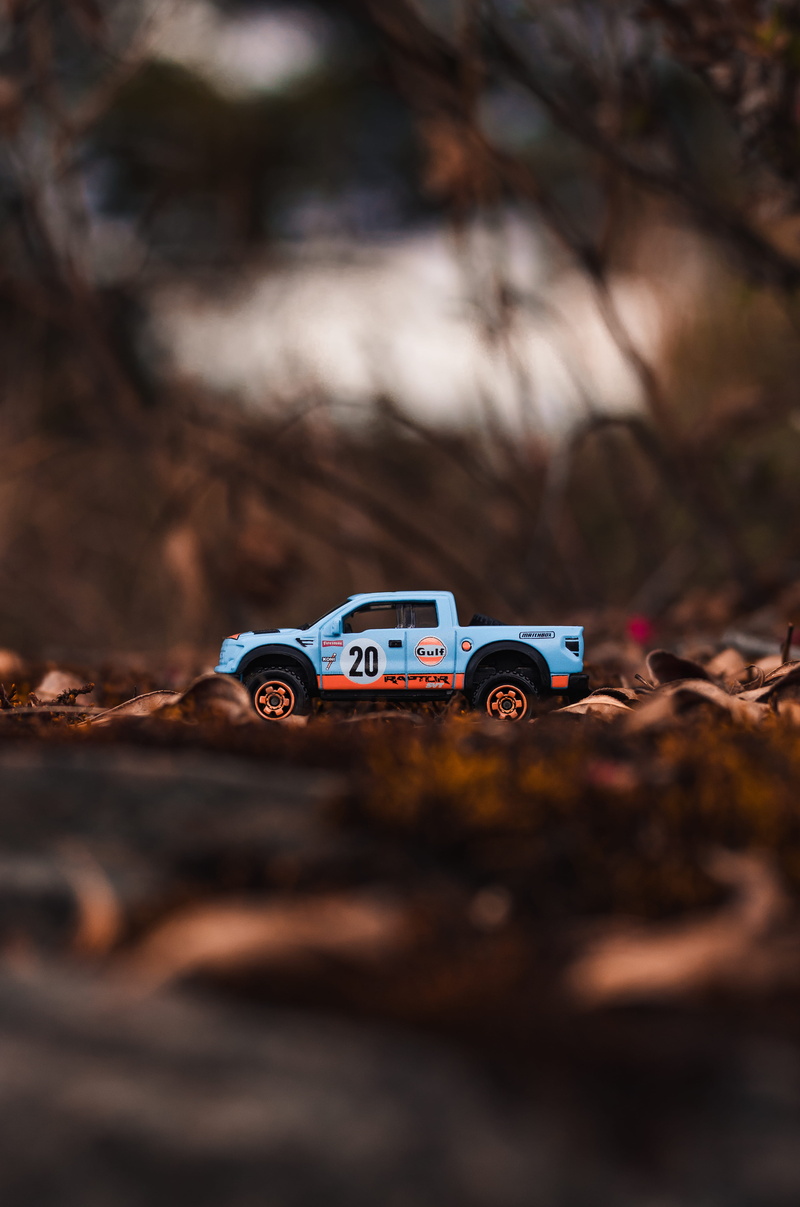 land, nature, orange, truck, motor vehicle, scale model, stock photos, blue, outdoors, toy car, car, mode, toy, gulf, road, land vehicle, plant, toluca