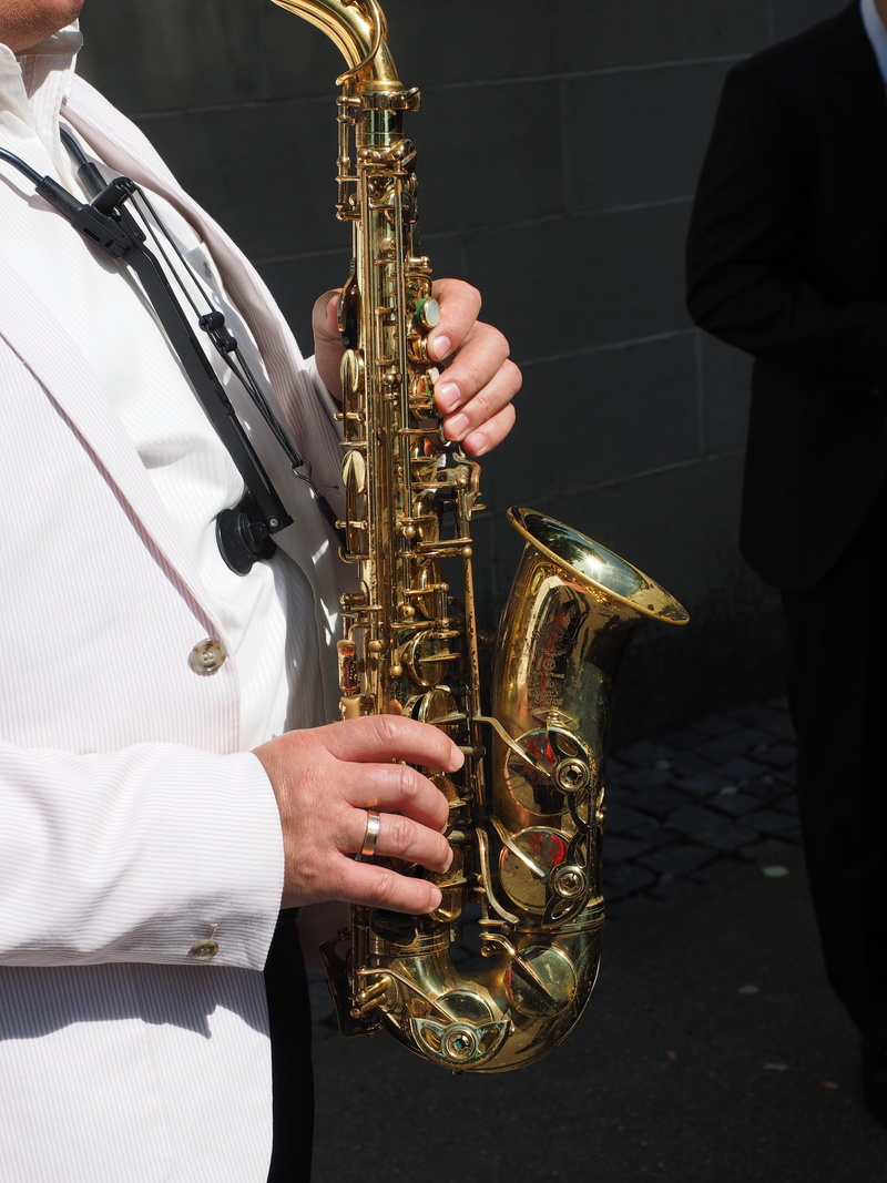golden, skill, real people, Saxophone, artist, Saxophonist, midsection, 4K, Player, performance, music, musical instrument, occupation, gold colored, entertainment occupation