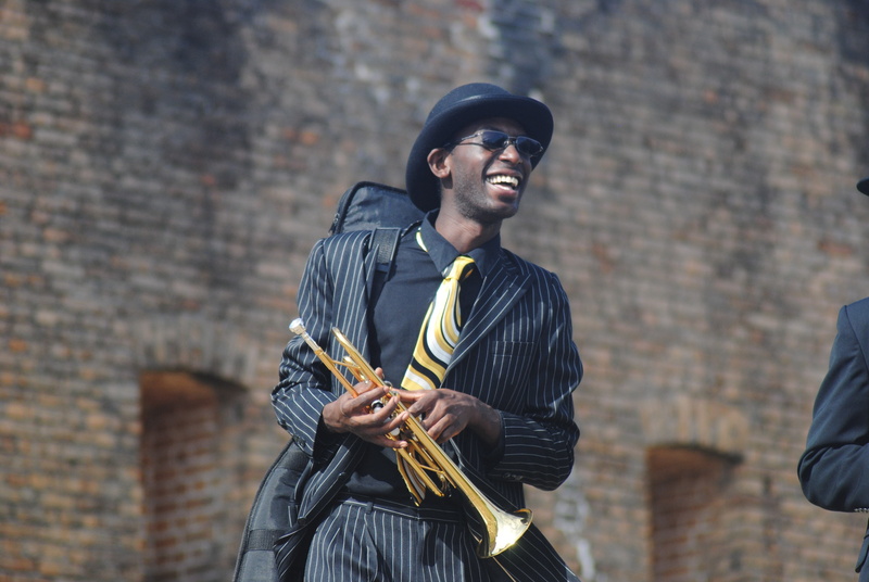 musical Band, Jazz, men, play, Musician, style, arts And Entertainment, waist up, clothing, Sound, one man only, street Musician, wall, performance, architecture