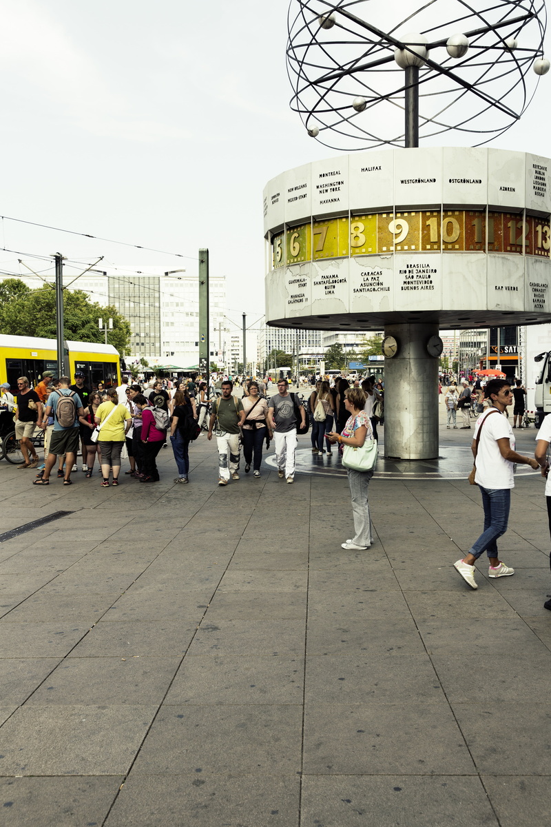 eberswalder str, alexanderplatz, underground, middle, chestnut avenue, europe, night, lifestyles, day, berlin, traffic, crowd, transport, prenzlauerberg