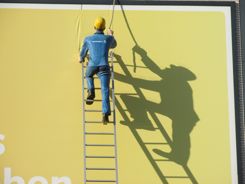 yellow, 4K, wall - building feature, men, one person, casual clothing, architecture, day, figure, shadow, full length, balance, 3d, sign, real people